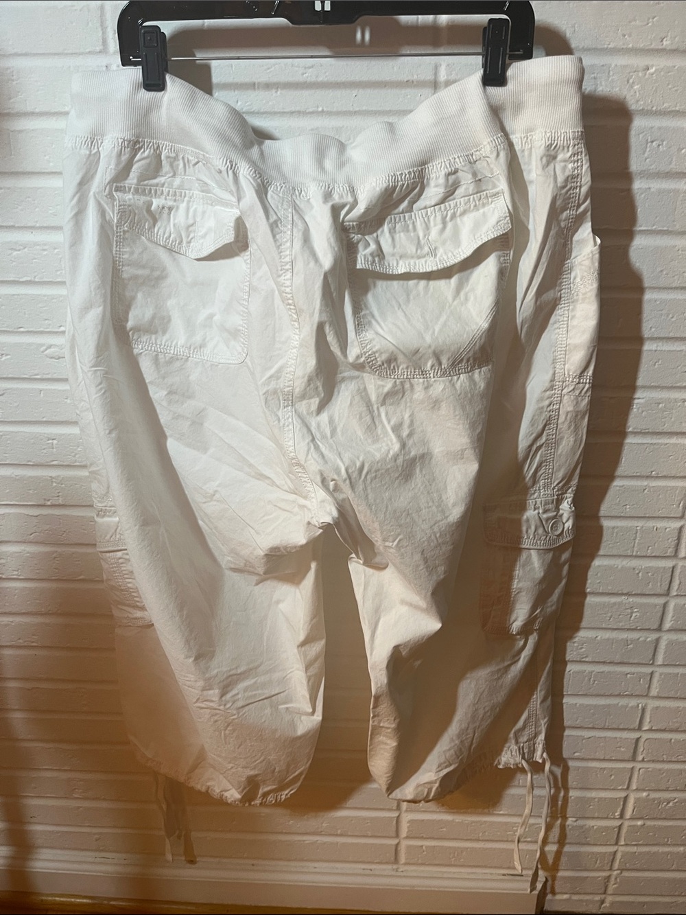 Calvin Klein White Women's Cargo Capris with Drawstring Hem - Picture 3 of 5